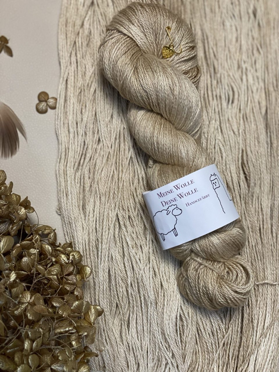 MerinoYakSeide 366 - semi solid - Camel