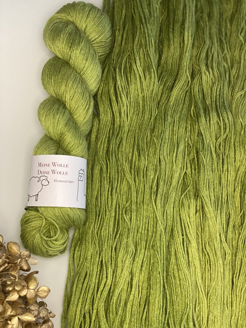 Baby Alpaka - semi solid - Luminous Meadow – Bild 2