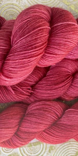 4-fach Sockenwolle fine - semi solid - Passion Red