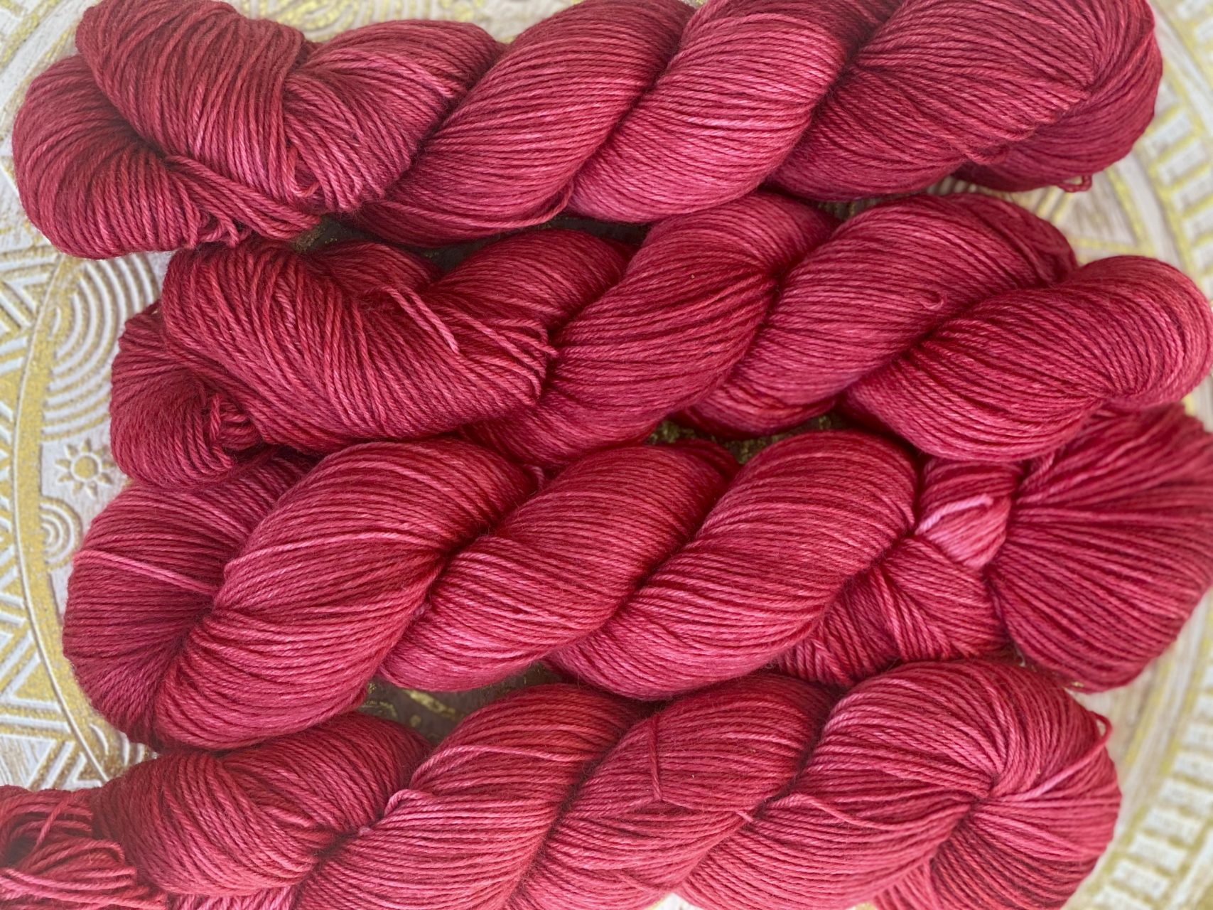 4-fach Sockenwolle fine - semi solid - Passion Red – Bild 2