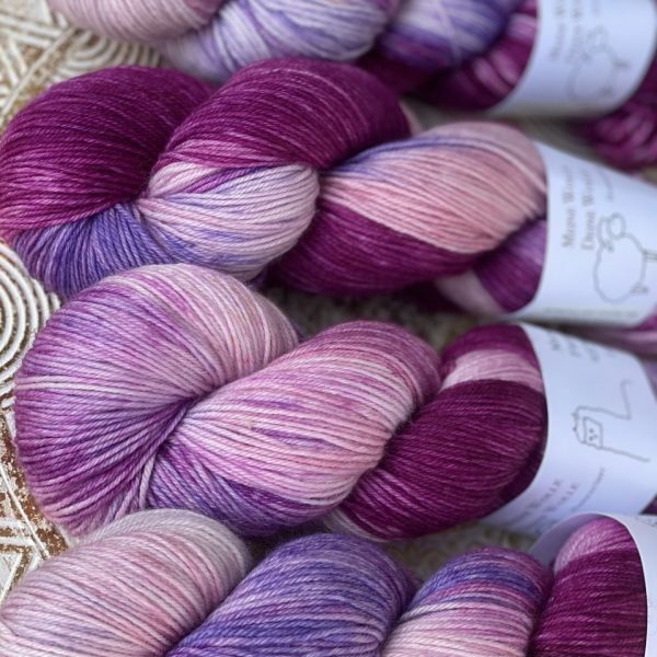 4-fach Sockenwolle fine - Amethyst Glow