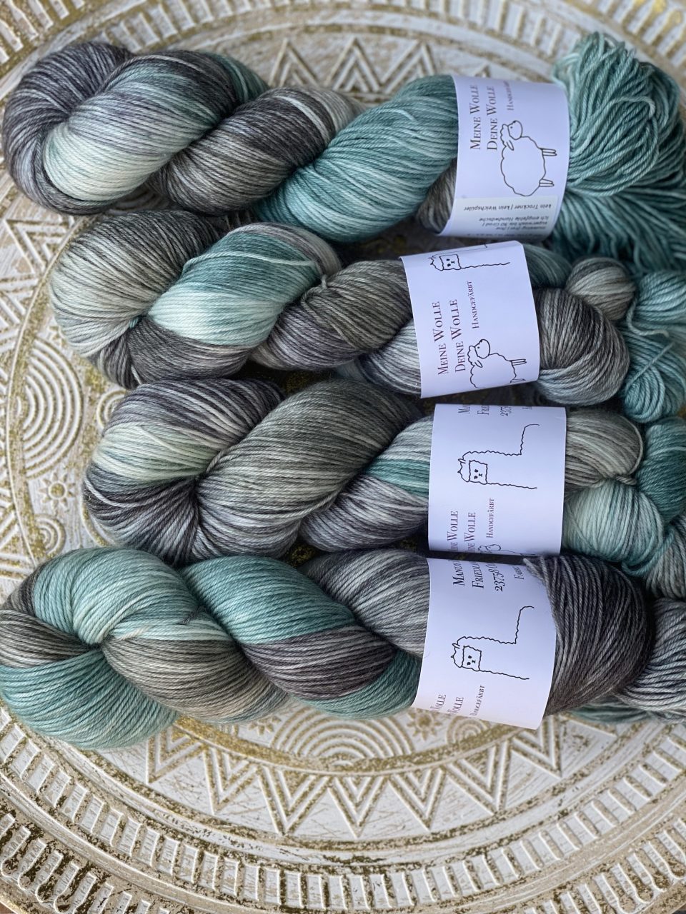 4-fach Sockenwolle fine - Marbel Sage – Bild 2