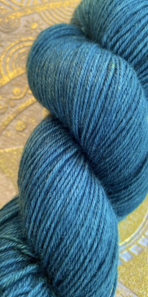 4-fach Sockenwolle fine - semi solid - Echoes of the Abyss