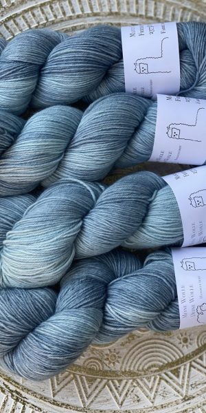 4-fach Sockenwolle fine - semi solid - Blue Haze