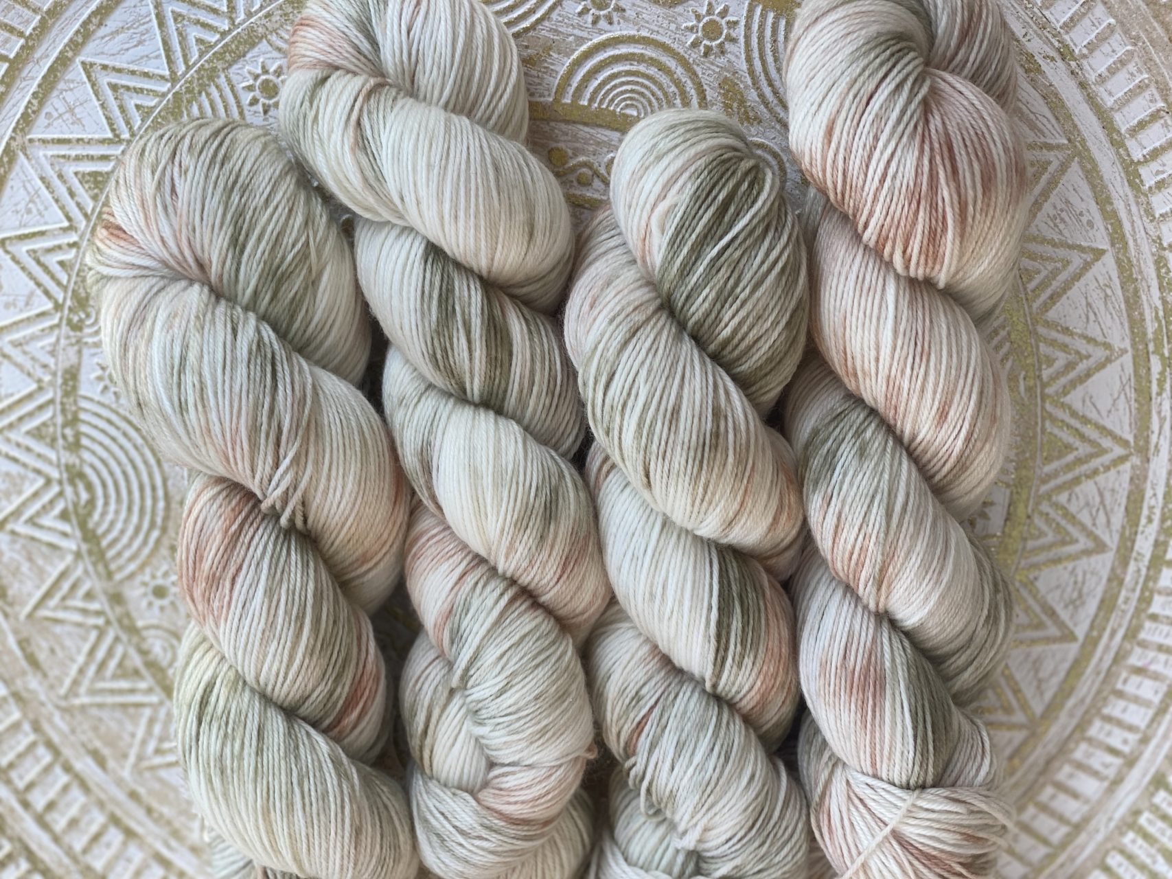 4-fach Sockenwolle fine - Porcelain Petals