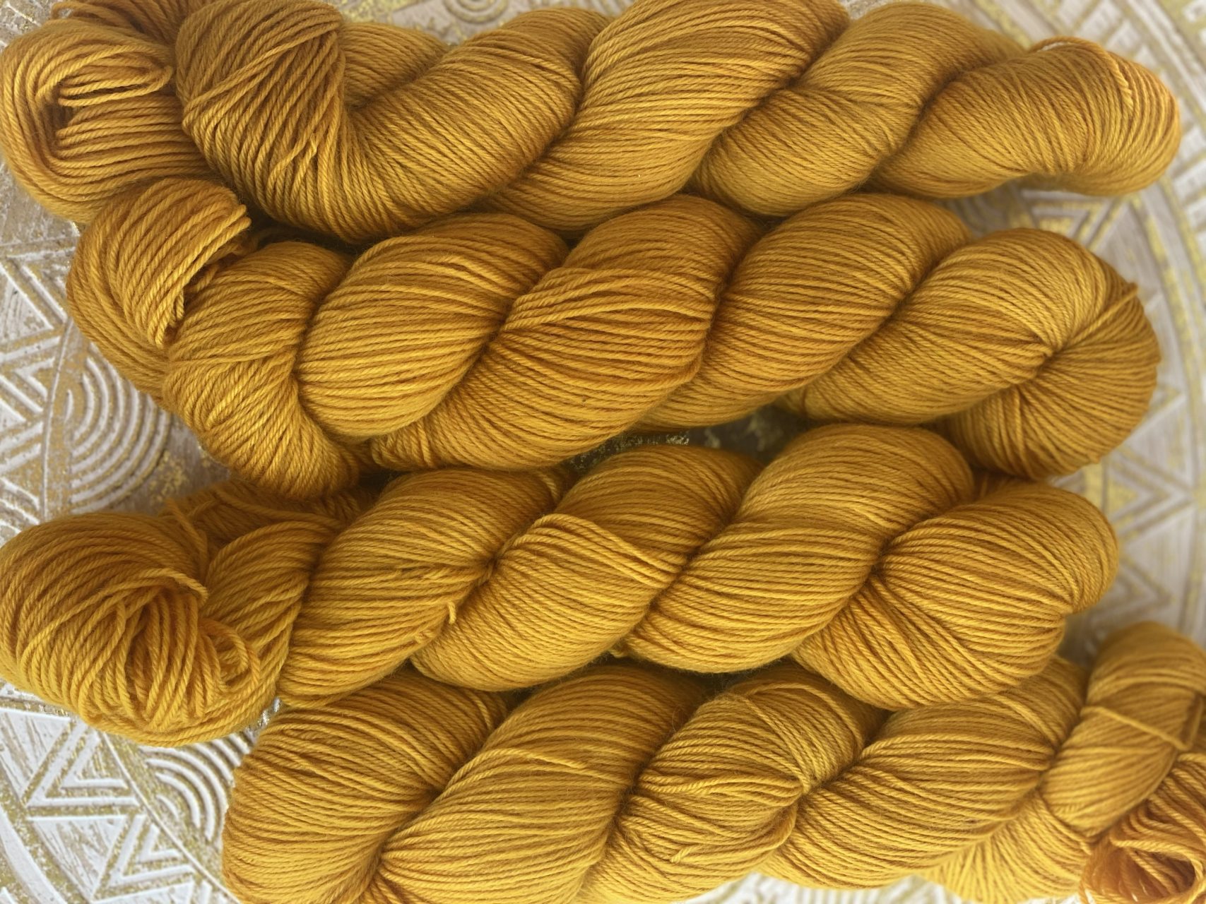 4-fach Sockenwolle fine - semi solid - Golden Glow – Bild 3