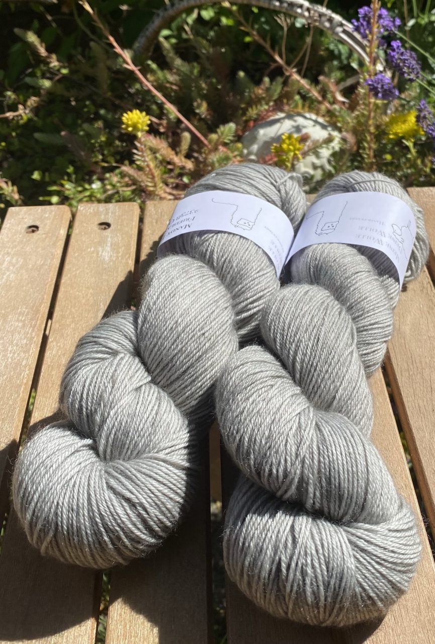 4-fach Sockenwolle fine - semi solid - Silver Mist – Bild 3