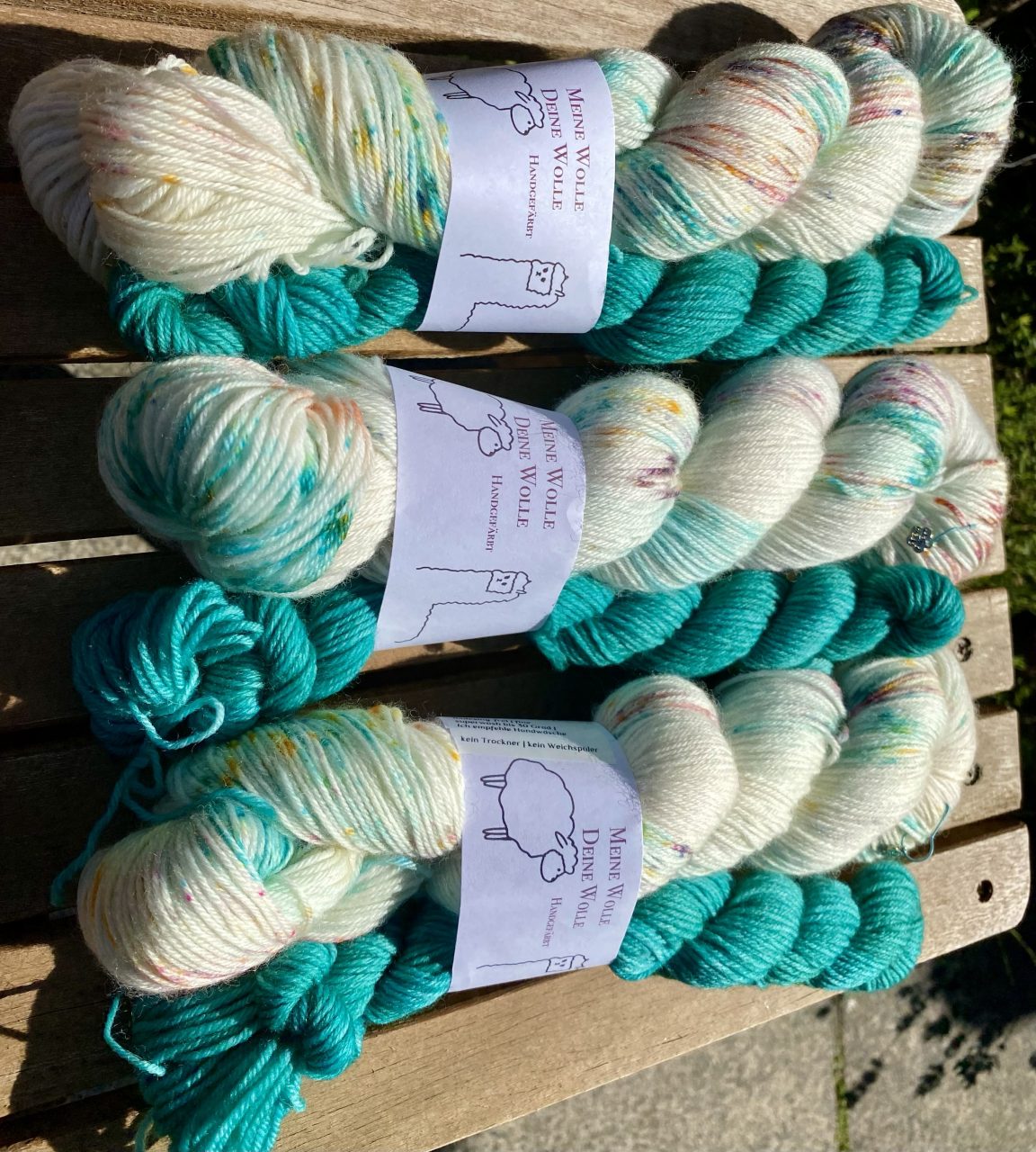 4-fach Sockenwolle fine - Confetti Cloud - mit Mini – Bild 2