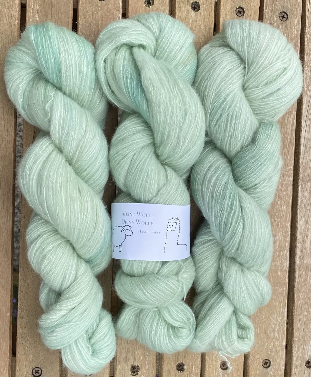 Kuschelwolke Merino|Seide|Kaschmir 50g - semi solid - Mint Cloud – Bild 3