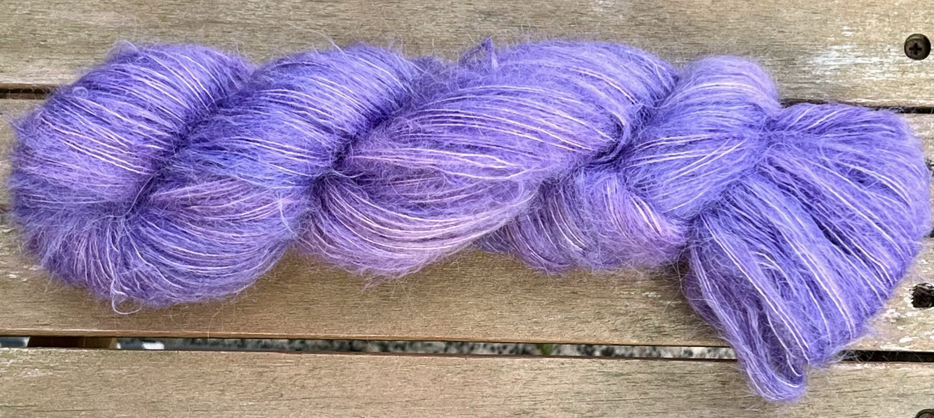 Federleicht Baby Suri|Seide 50g - semi solid - Lavendel Lore – Bild 4