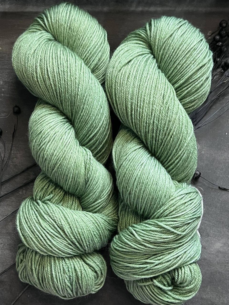 4-fach Sockenwolle fine - semi solid - Mint Cloud