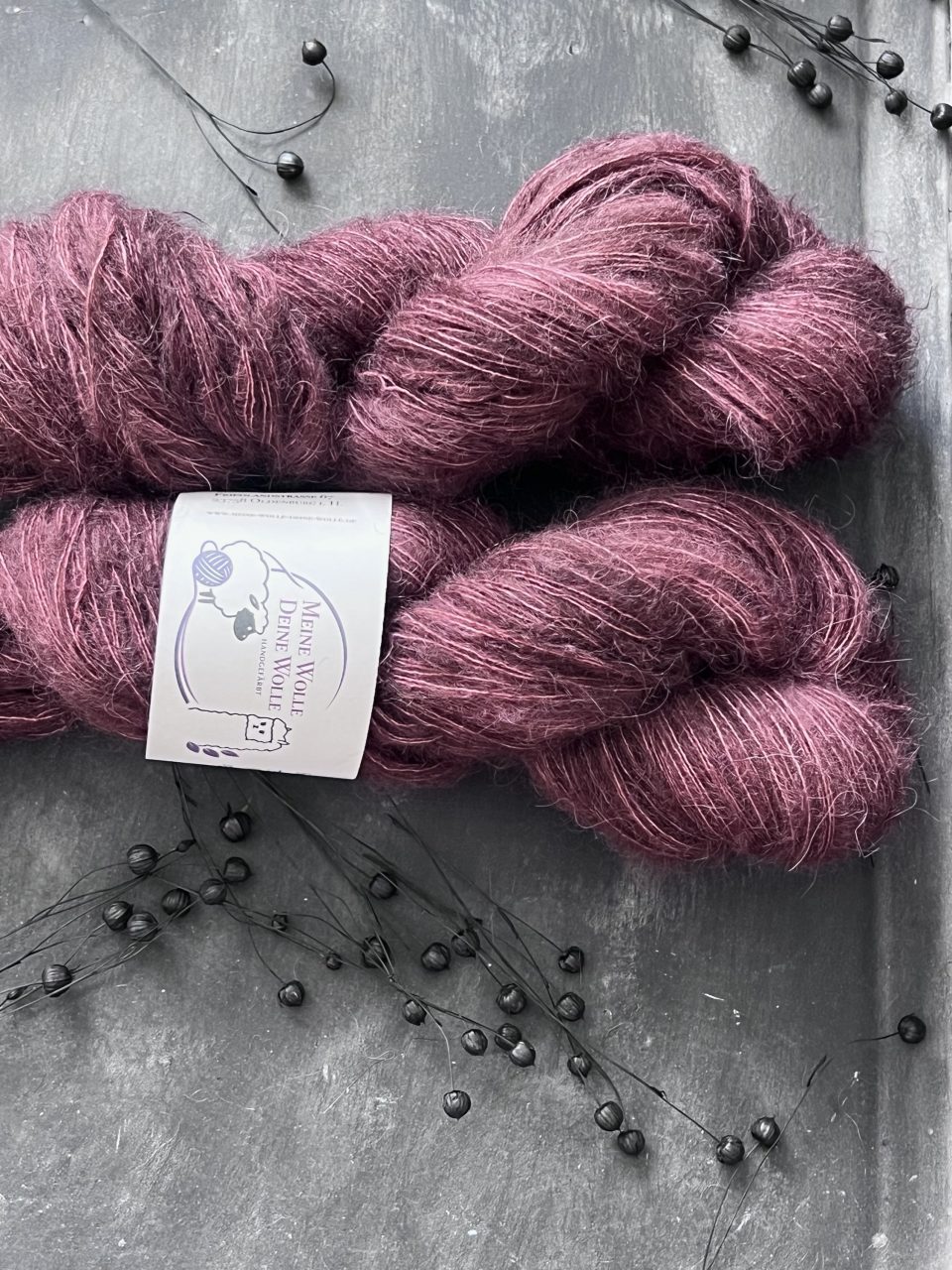 Federleicht Baby Suri|Seide 50g - semi solid - Mahagoni – Bild 3