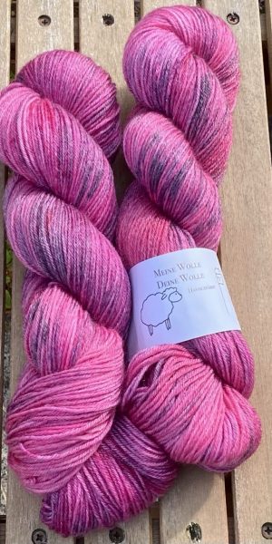 MeriTenc- Sooty Bloom