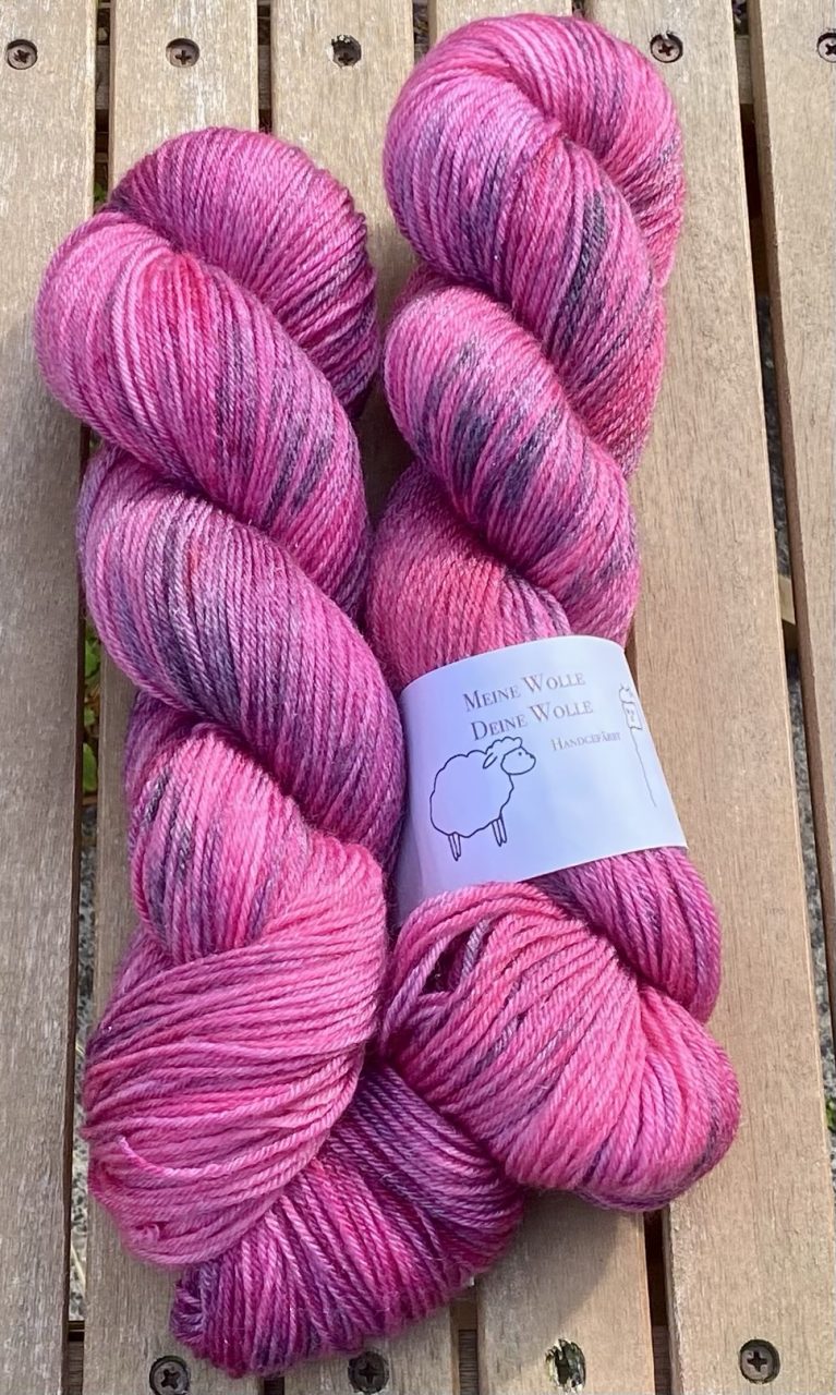 MeriTenc- Sooty Bloom