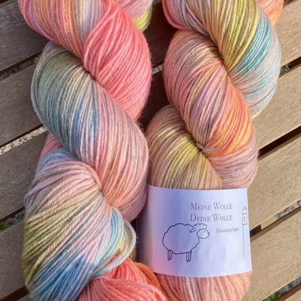 MeriTenc- Swirled Neonpastel