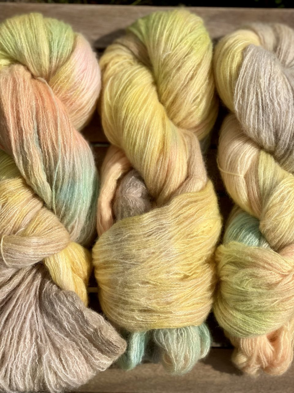 Kuschelwolke Merino|Seide|Kaschmir 50g - Soft Sunrise – Bild 3
