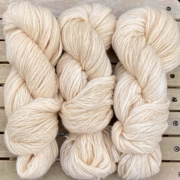 Kuschelwolke Merino|Seide|Kaschmir 50g - semi solid - Creamy