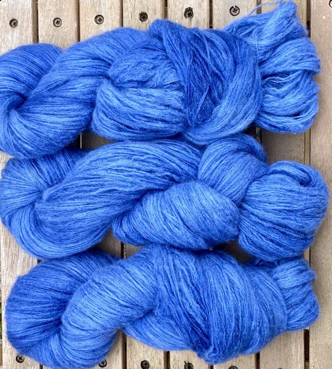 Kuschelwolke Merino|Seide|Kaschmir 50g - semi solid - Deep Baltic – Bild 2