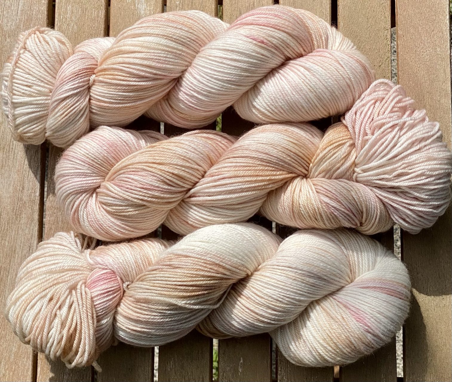 Merino 16 Micron - Soft Meringue – Bild 3