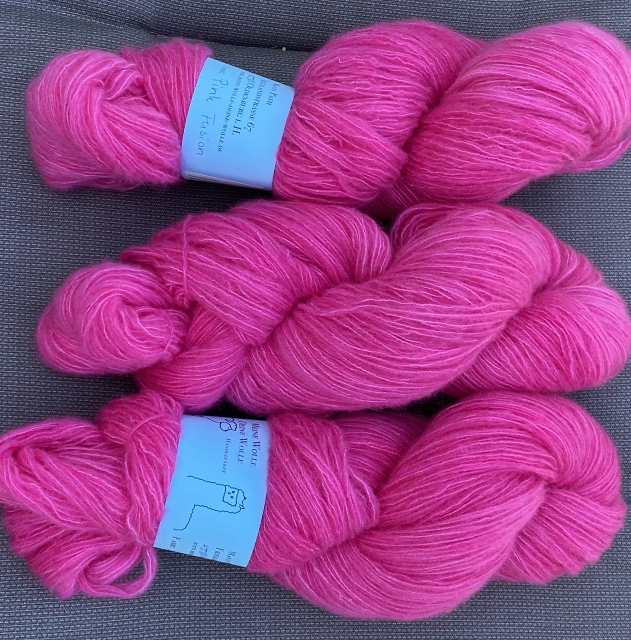 Kuschelwolke Merino|Seide|Kaschmir 50g - semi solid - Pink Fusion – Bild 2