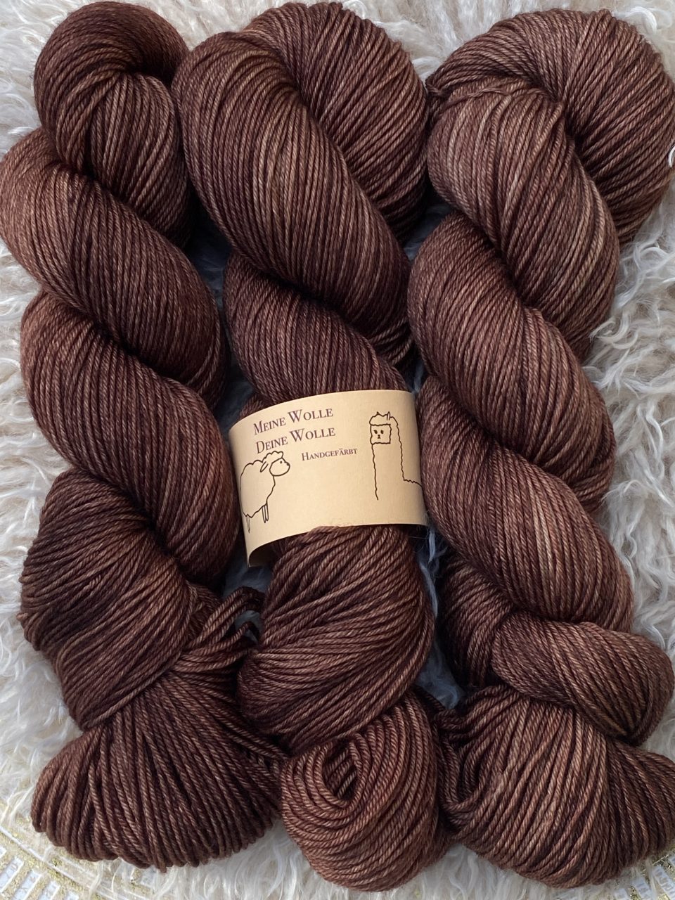 Merino 16 Micron - semi solid - Chestnut