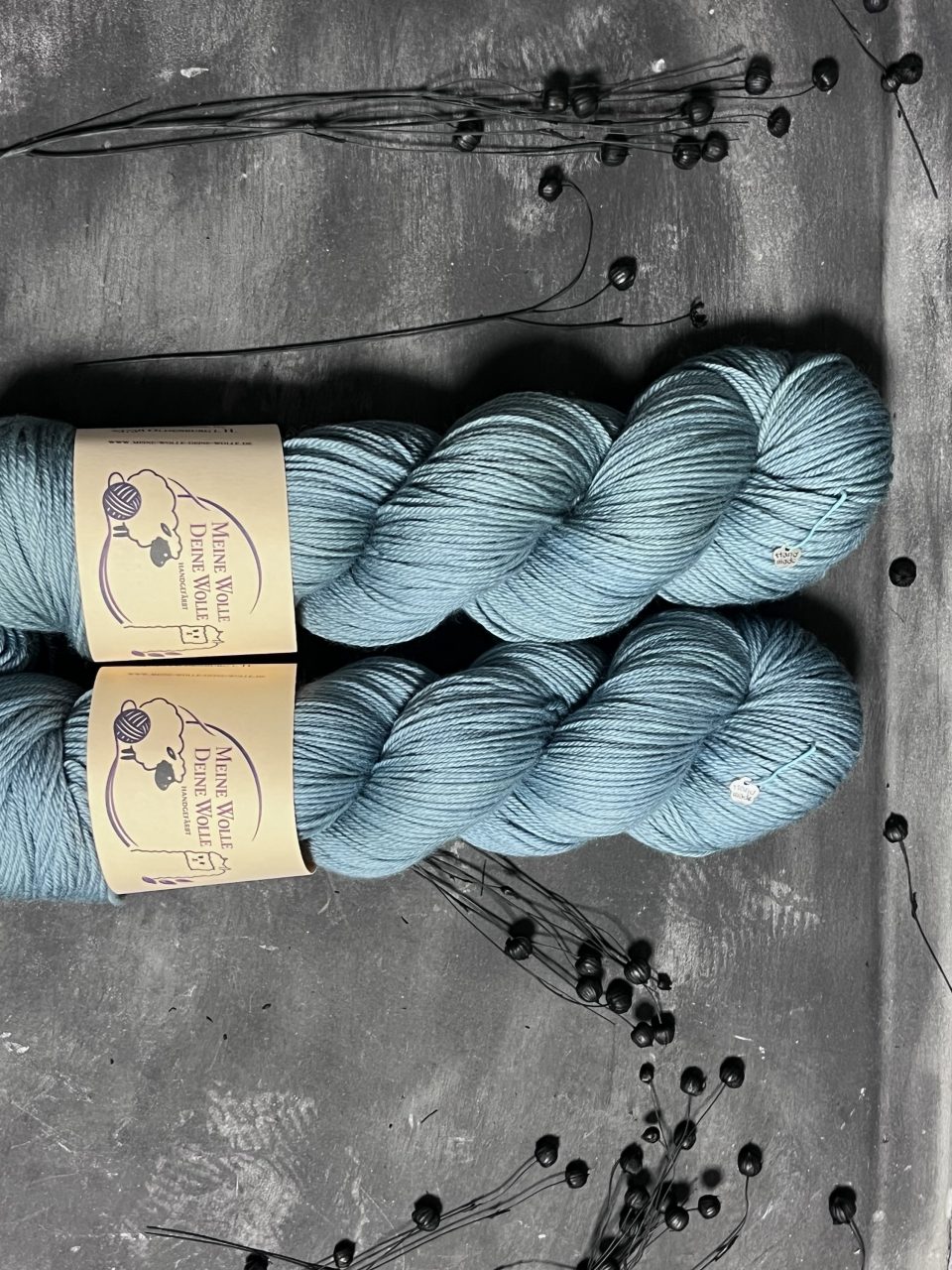 Merino 16 Micron - semi solid - Zeder – Bild 3