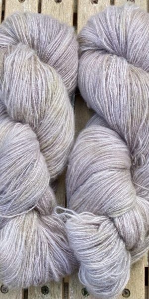 Kuschelwolke Merino|Seide|Kaschmir 50g - semi solid - Carrara