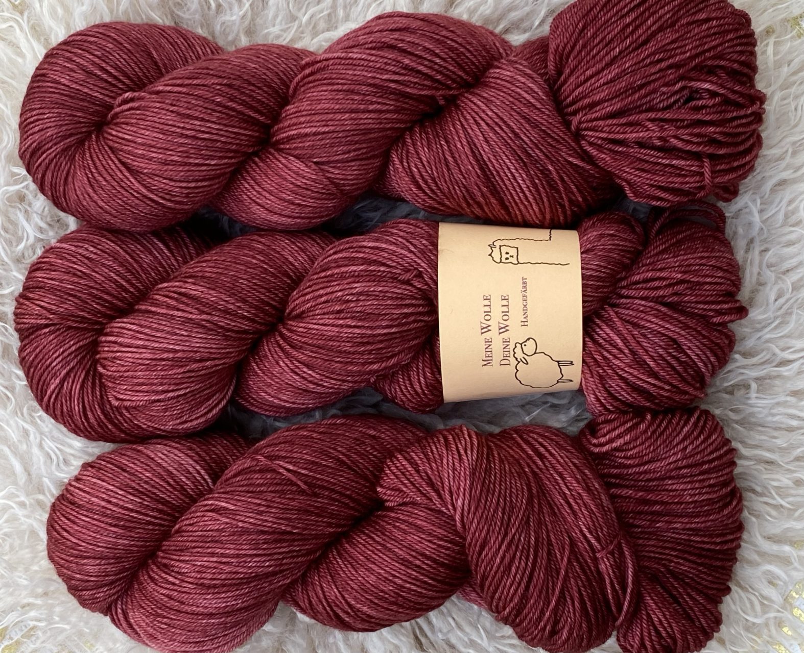 Merino 16 Micron - semi solid - Wine – Bild 3