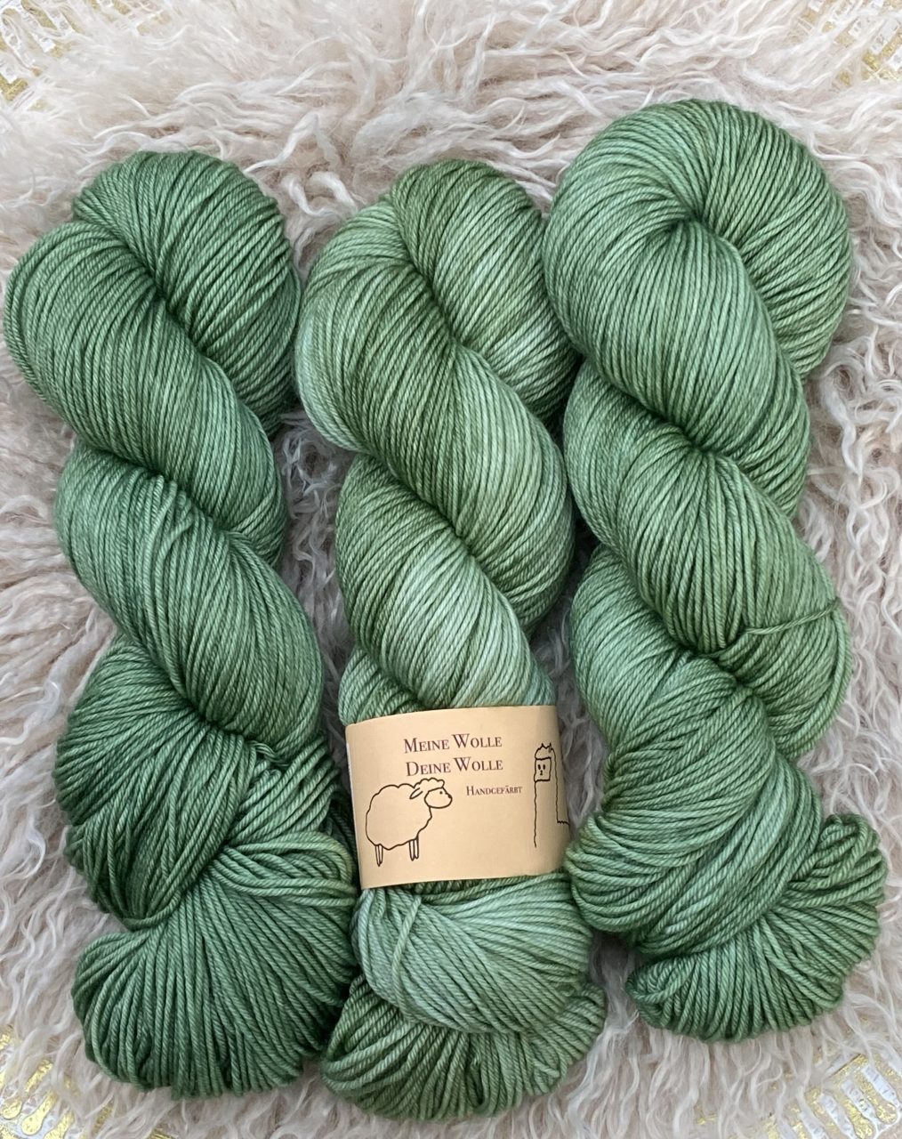 Merino 16 Micron - semi solid - Mint Cloud – Bild 3