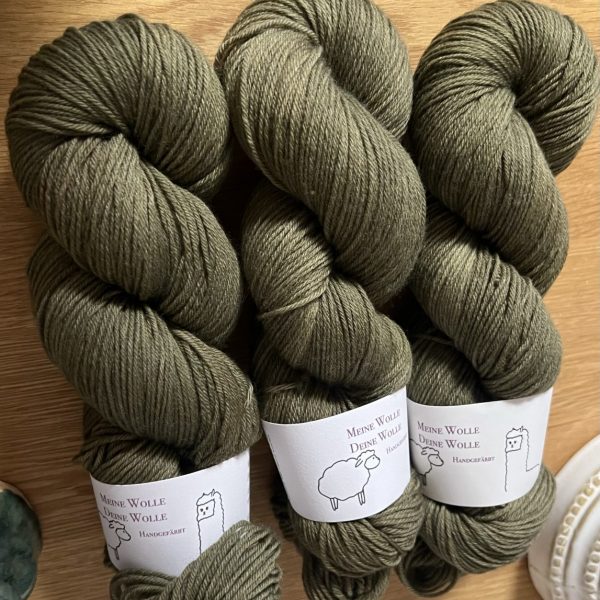 4-fach Sockenwolle extra fein - semi solid - Military