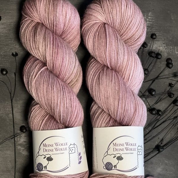 4-fach Sockenwolle extra fein - Forgotten Blossom