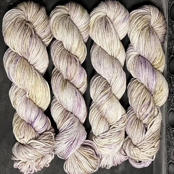 Merino SW 187 - Clayveil