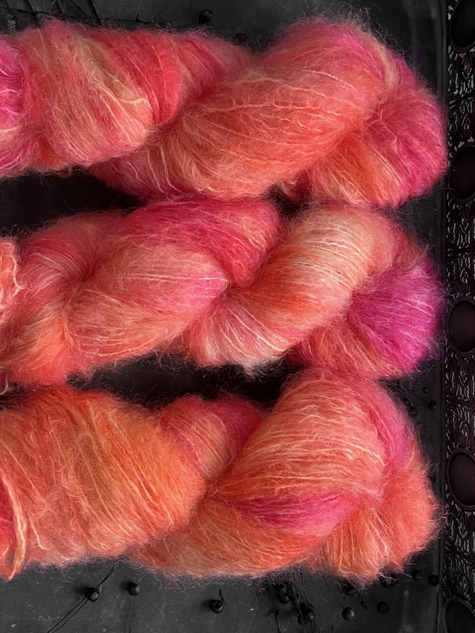 Wolluminöser Mohair - Peach Afterglow – Bild 2
