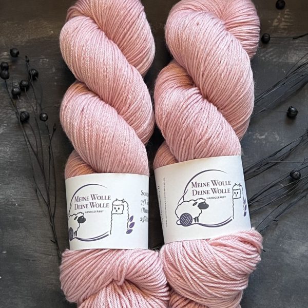 4-fach Sockenwolle extra fein - semi solid - Blush