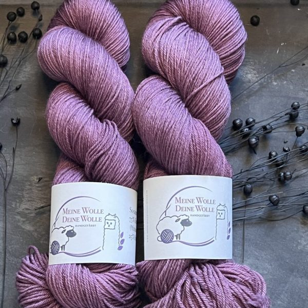 4-fach Sockenwolle extra fein - semi solid - Violet Plum