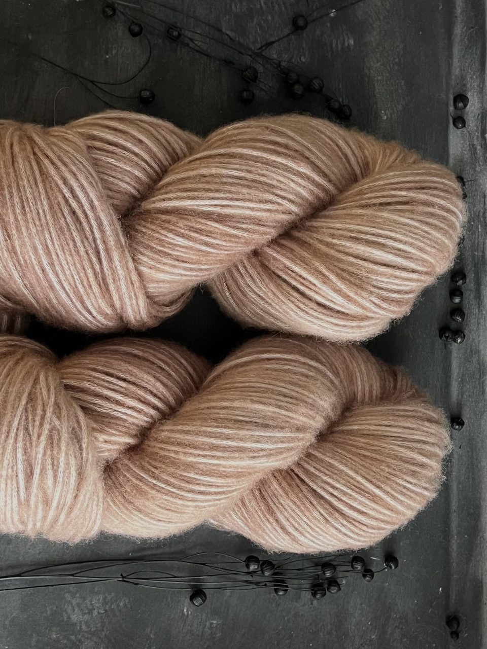 Nubo - Semi Solid - Muted Truffle – Bild 3