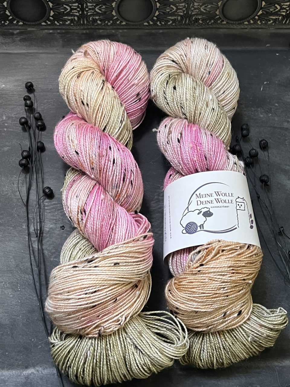 MeriTweed- Raspberry Milk