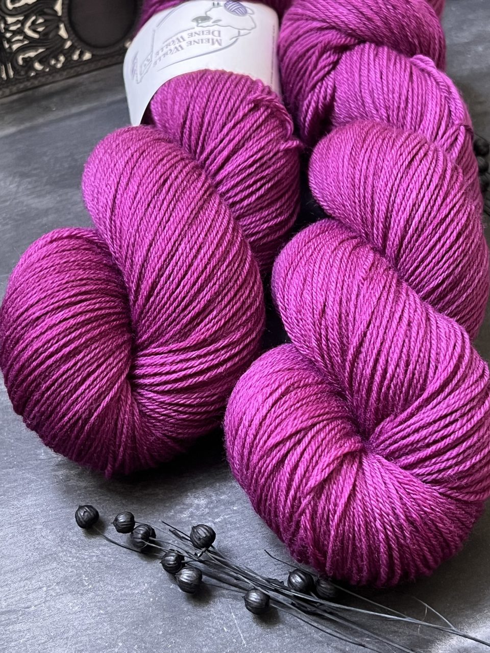 4-fach Sockenwolle extra fein - semi solid - Purple Haze – Bild 2