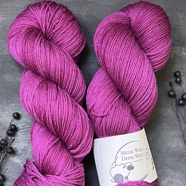4-fach Sockenwolle extra fein - semi solid - Purple Haze