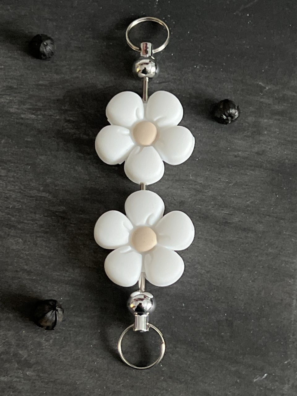 Maschen-/Nadel-Stopper - 1 Set mit 2 Stoppern - Blume weiß